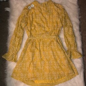 NWT Long Sleeved Open Back Yellow Dress